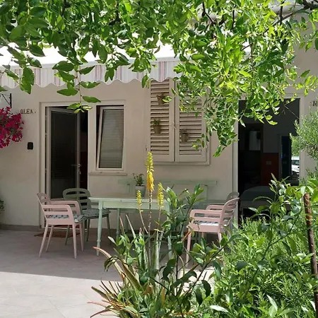 A Charming Oasis In The Heart 2