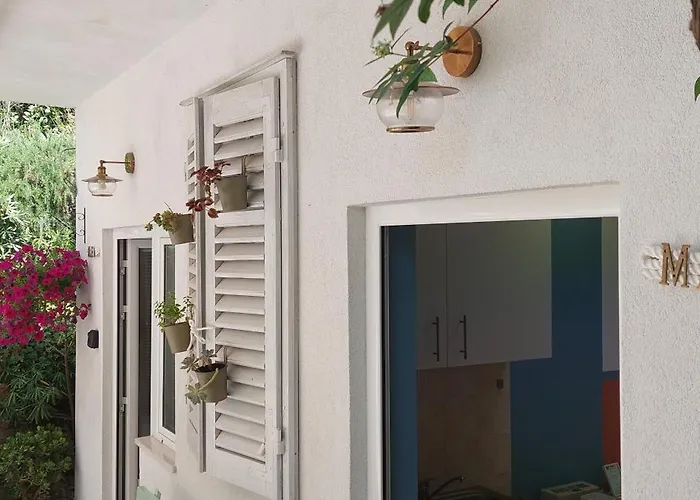 A Charming Oasis In The Heart 2 Apartament Makarska